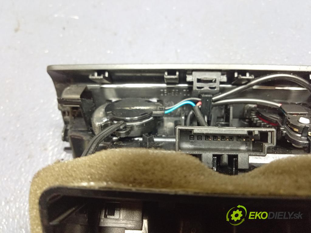 Audi S4 2014 GRIDS: Prúd vzduchu: Vzduch: 8K0819203J