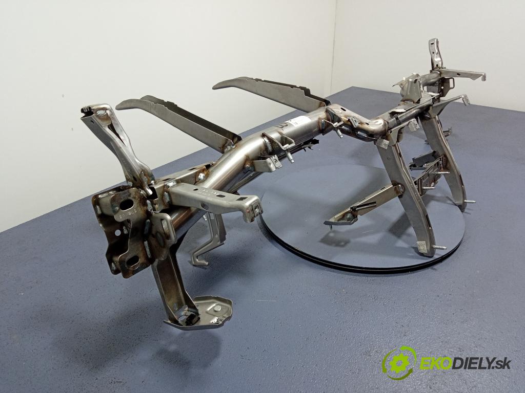 Bmw X3 2023 kokpit,pristrojová doska 6822010