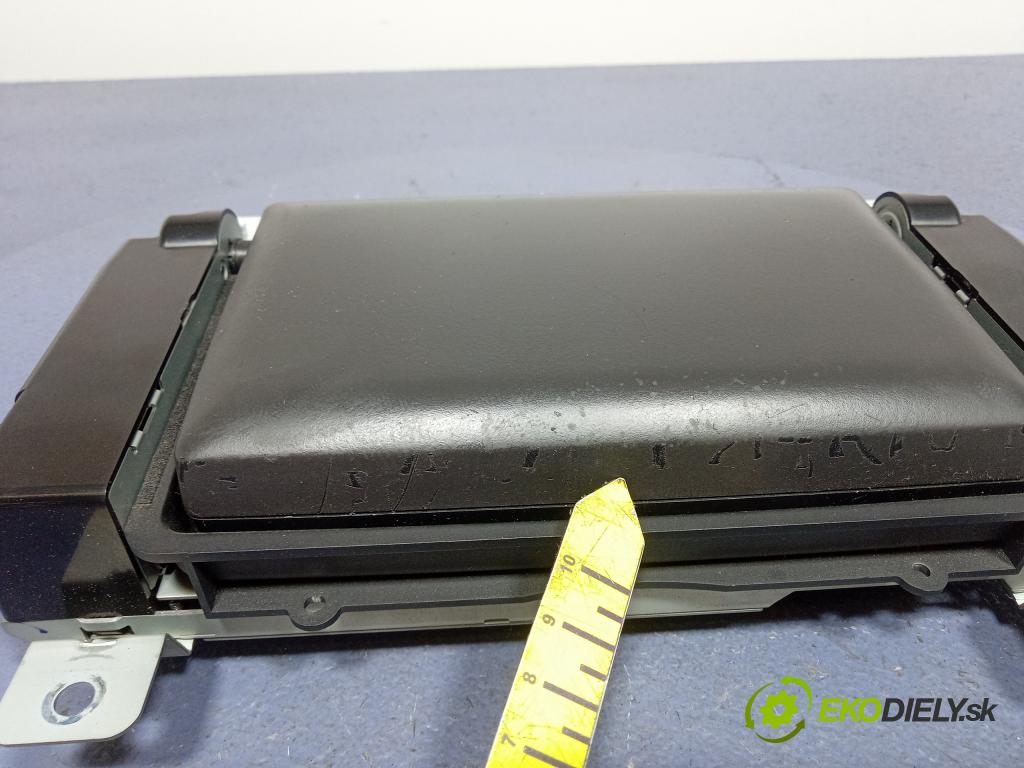 Volvo S40 2005 displej Radio / GPS 8651196