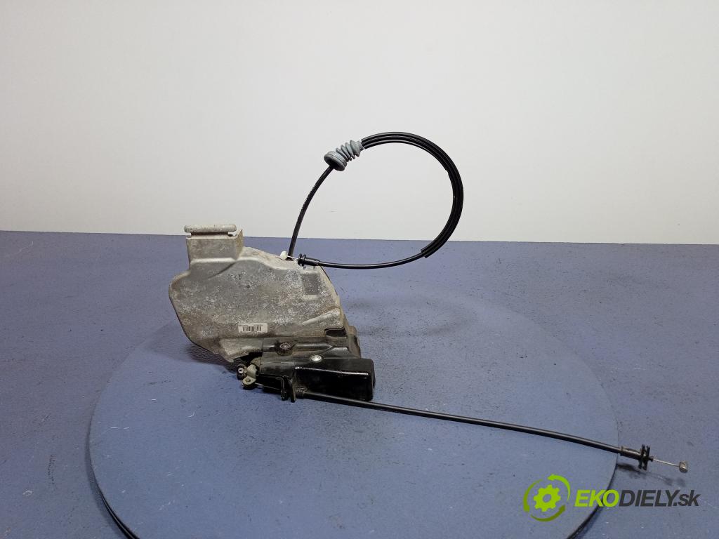 Volvo S40 2005 zámek dveře před Levý: 240015003