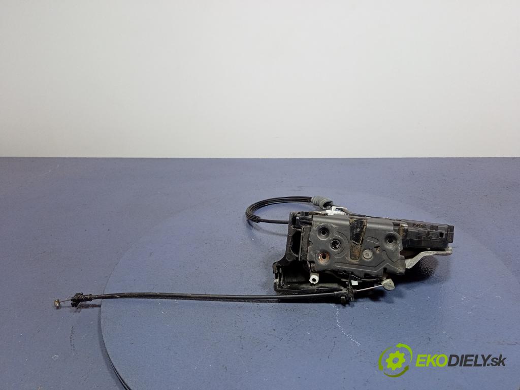 Volvo S40 2005 zámek dveře před Levý: 240015003
