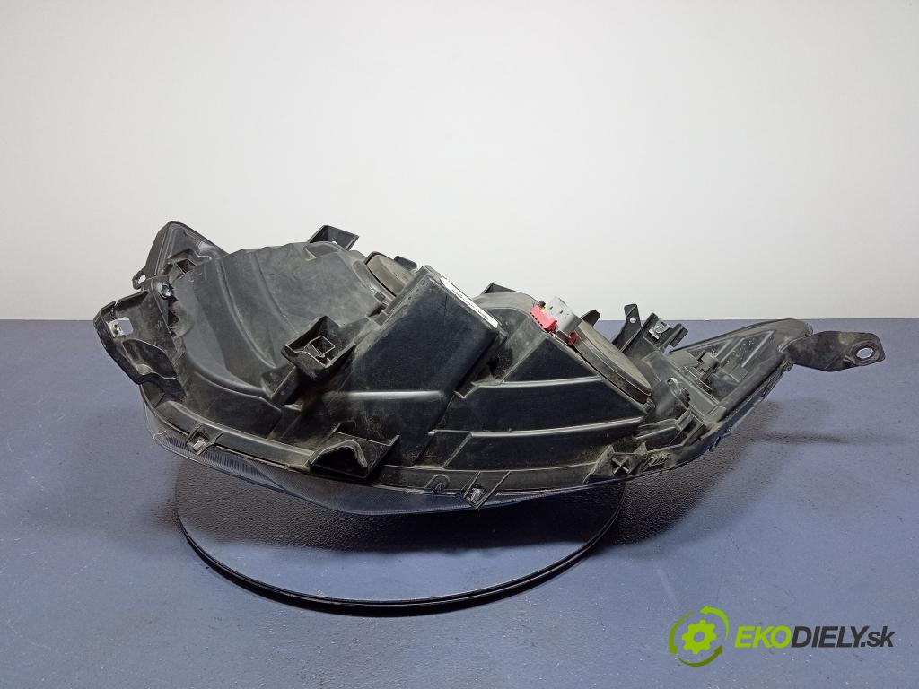 Iveco Daily 0 Reflektor: v pravo: 05802476873