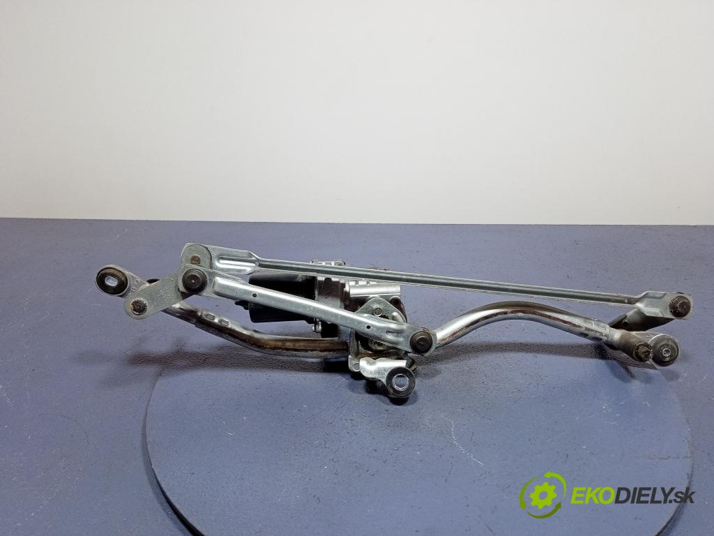 Audi S4 2014 mechanismus motorek Stěrače: před 8K1955023D