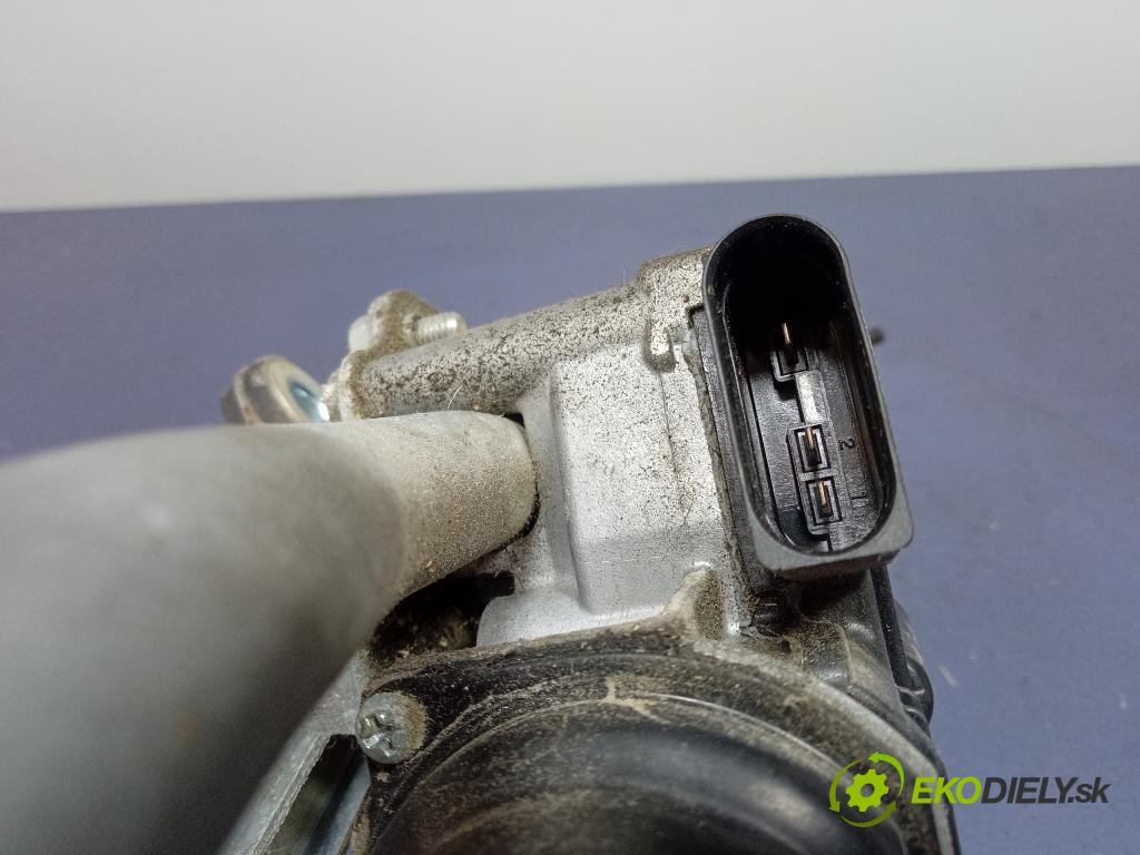 Audi S4 2014 mechanismus motorek Stěrače: před 8K1955023D
