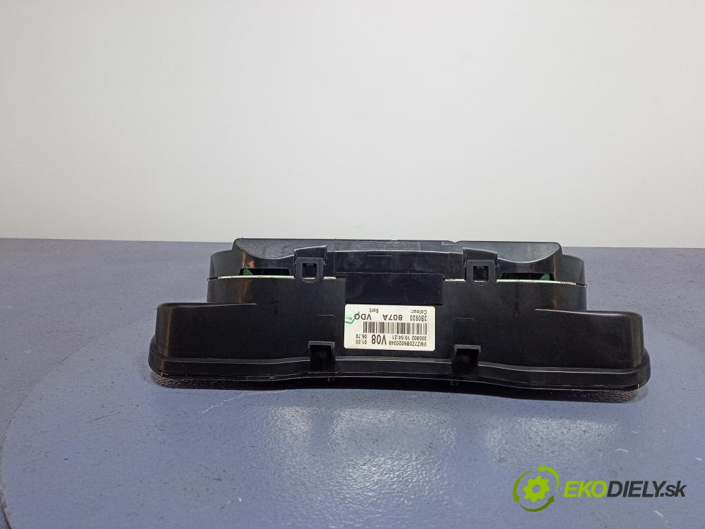 Vw Passat 2002 prístrojovka/ budíky 3B0920807A