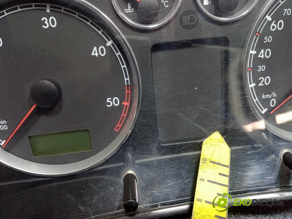 Vw Passat 2002 prístrojovka/ budíky 3B0920807A