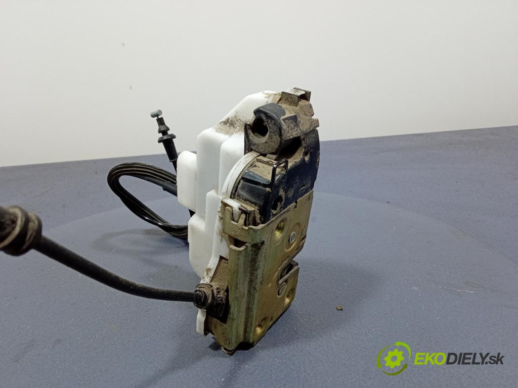 Citroen C2 2006 zámek dveře před Levý: 52187680