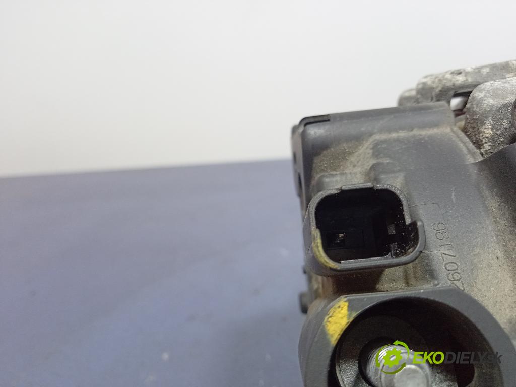Peugeot 508 2013 Alternator 980375098