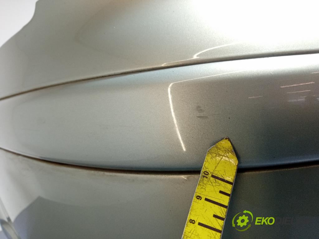 Toyota Avensis 2006 nárazník Zad: 01