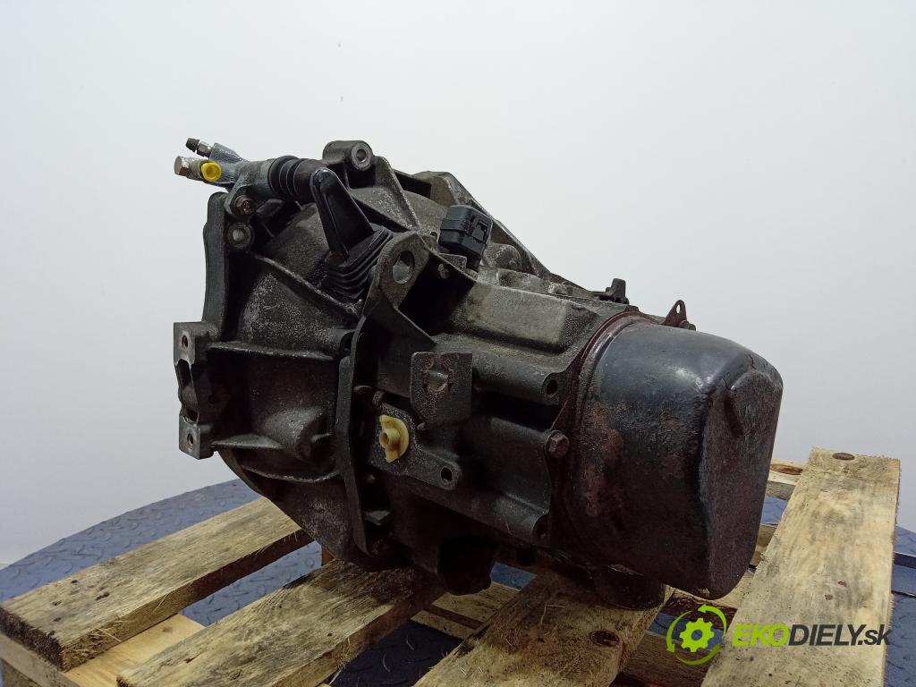 Mitsubishi Space star 2000 prevodovka Manualna JB3