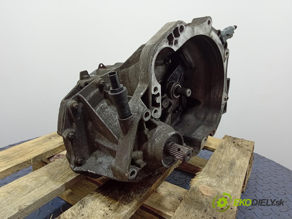 Mitsubishi Space star 2000 prevodovka Manualna JB3
