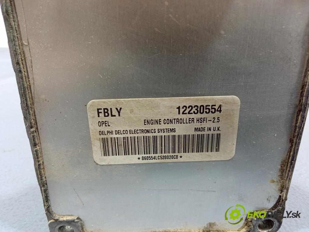 Opel Meriva 2005 řídící jednotka Motor: 12230554