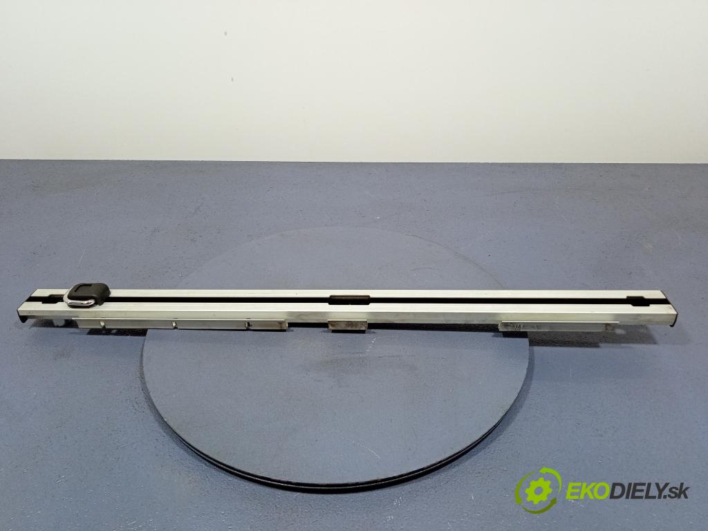 Bmw X4 2019 lišta kufra: 7396572