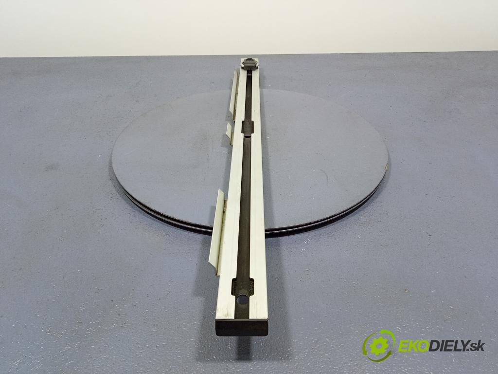 Bmw X4 2019 lišta kufra: 7396572