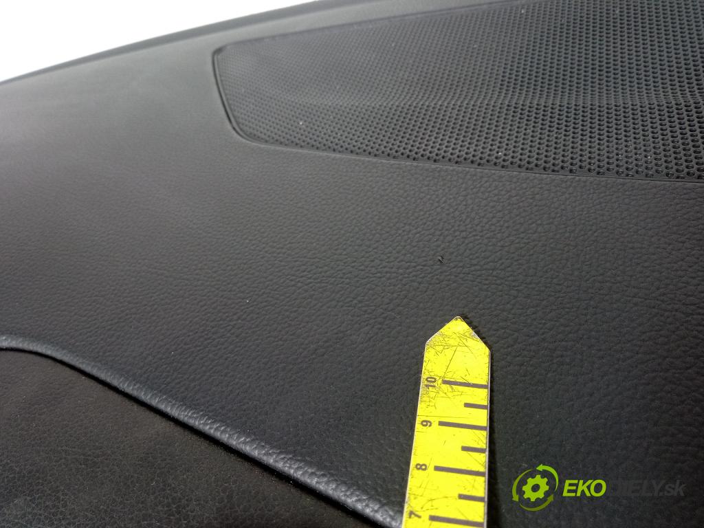 Kia Optima 2014 kokpit,pristrojová doska 01