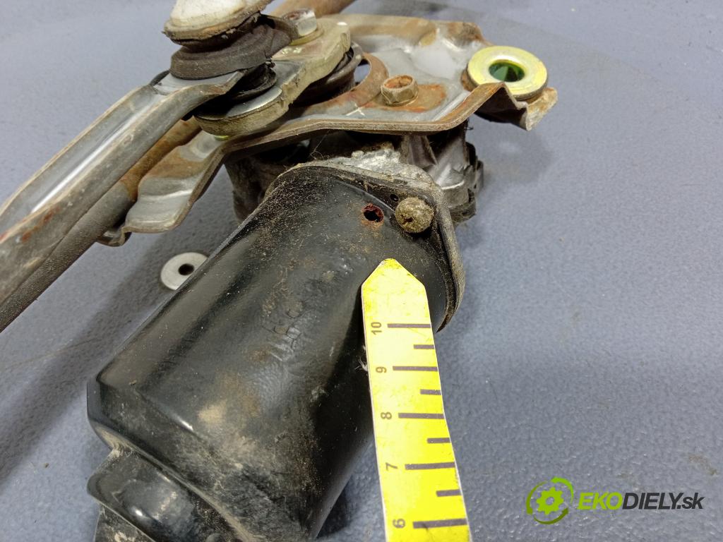 Mitsubishi Outlander 2004 mechanismus motorek Stěrače: před 159200-7160