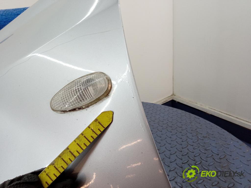 Mitsubishi Outlander 2004 blatnik před Levý: 01