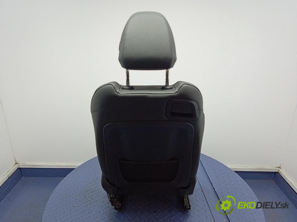 Bmw Seria 4 2021 Sedačka spolujazdca 01