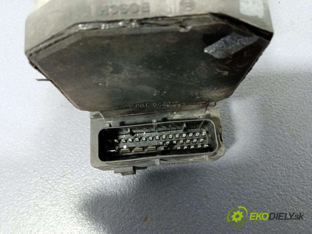 Audi A6 1997 čerpadlo ABS x 0273004285