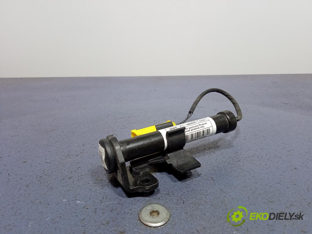 Bmw Seria 4 2021 zámek masky: 7449430