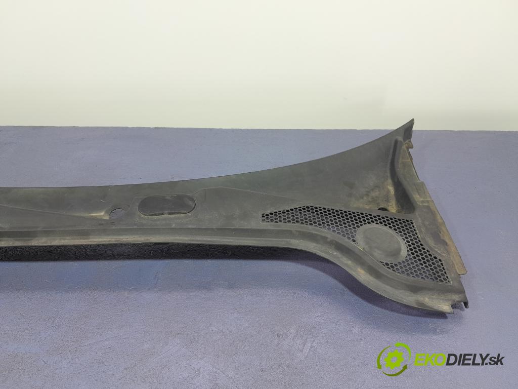 Audi A3 2006 torpédo 8P1819415C