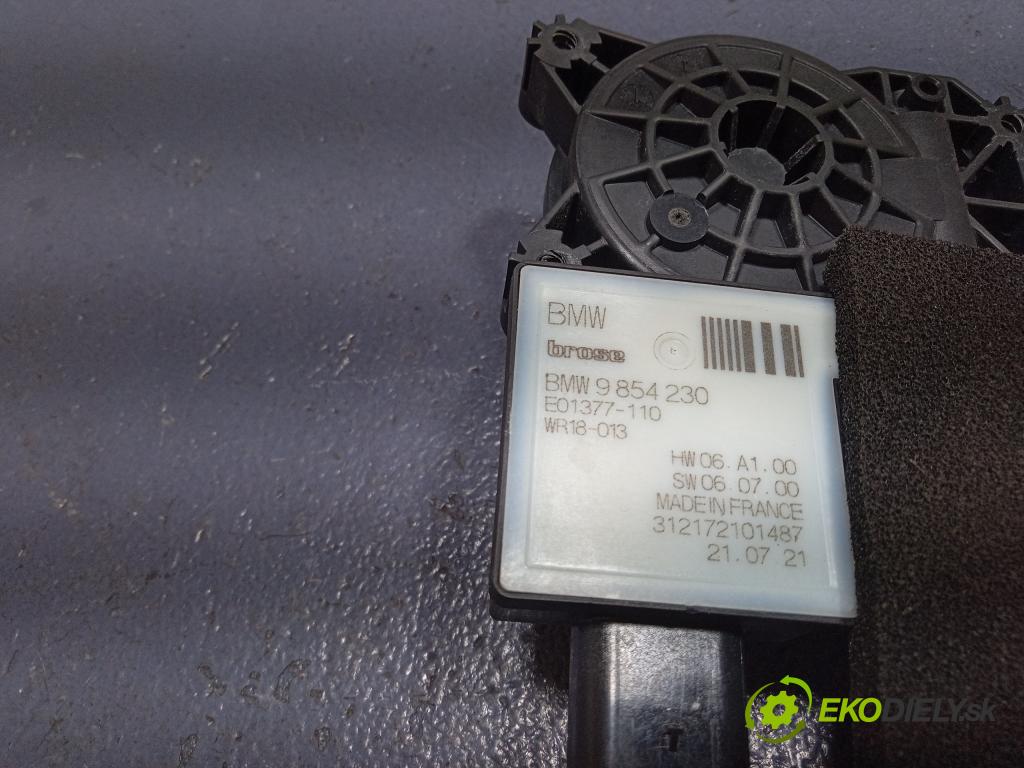 Bmw Seria 4 2021 mechanismus stahování Sklenka: před v pravo: 9854230