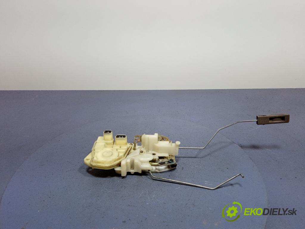 Honda Civic 2004 zámek dveře před Levý: 01