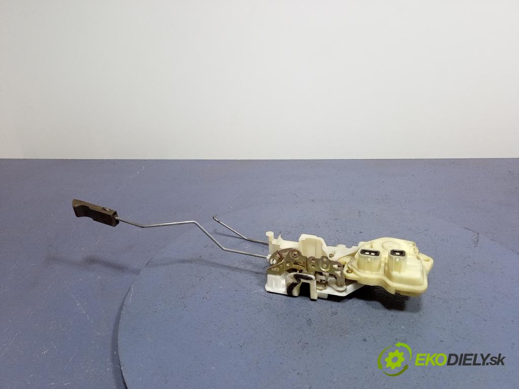 Honda Civic 2004 zámek dveře před Levý: 01