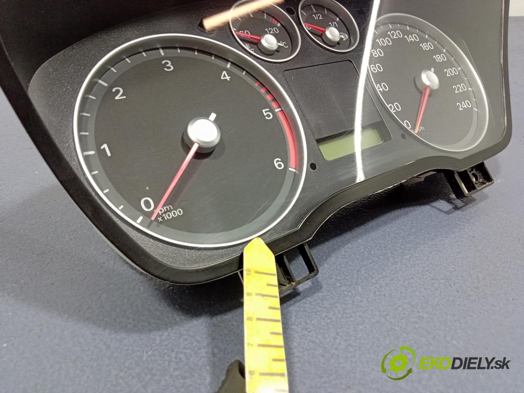 Ford Focus 2006 prístrojovka/ budíky 3M5F-10A855-A