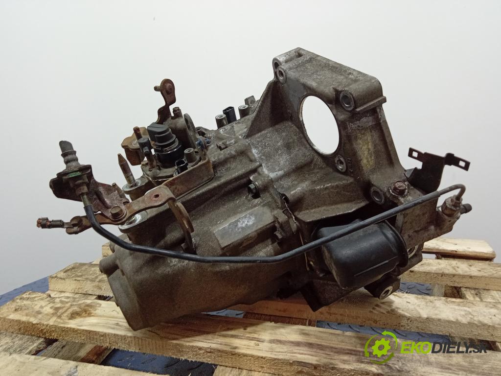 Honda Civic 2004 prevodovka Manualna 01