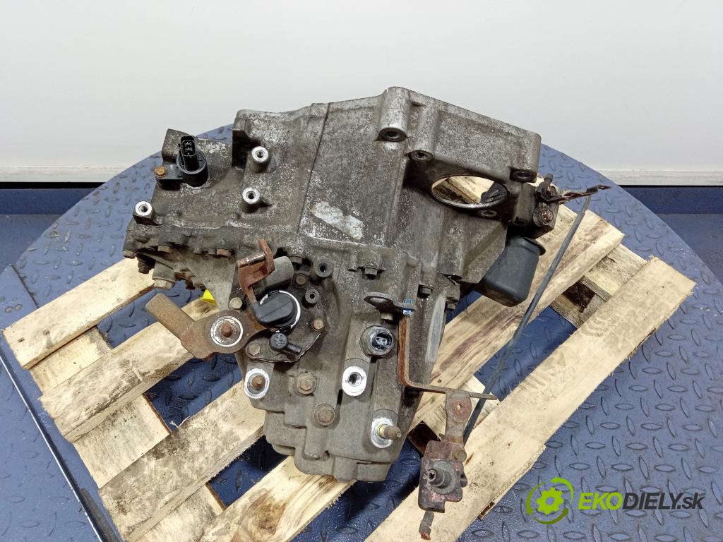 Honda Civic 2004 prevodovka Manualna 01