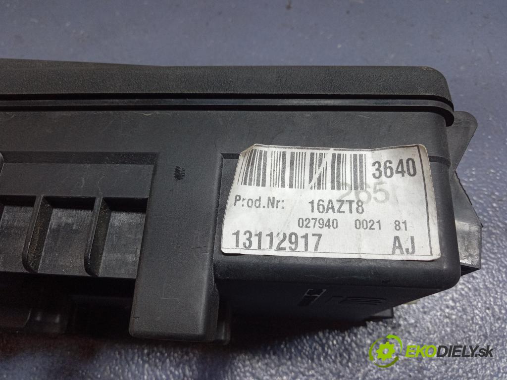 Opel Vectra 2002 řídící jednotka Motor: 09179499