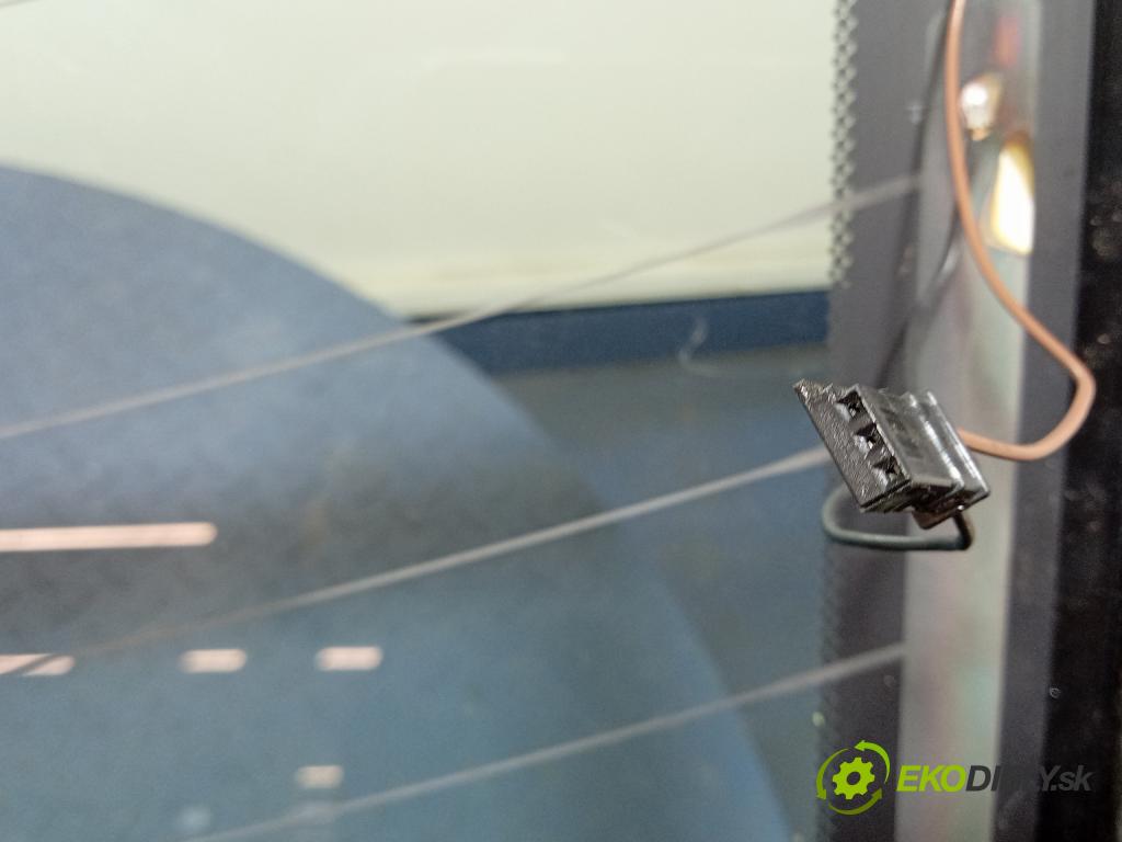 Jaguar Xf 2020 sklo zadna 01