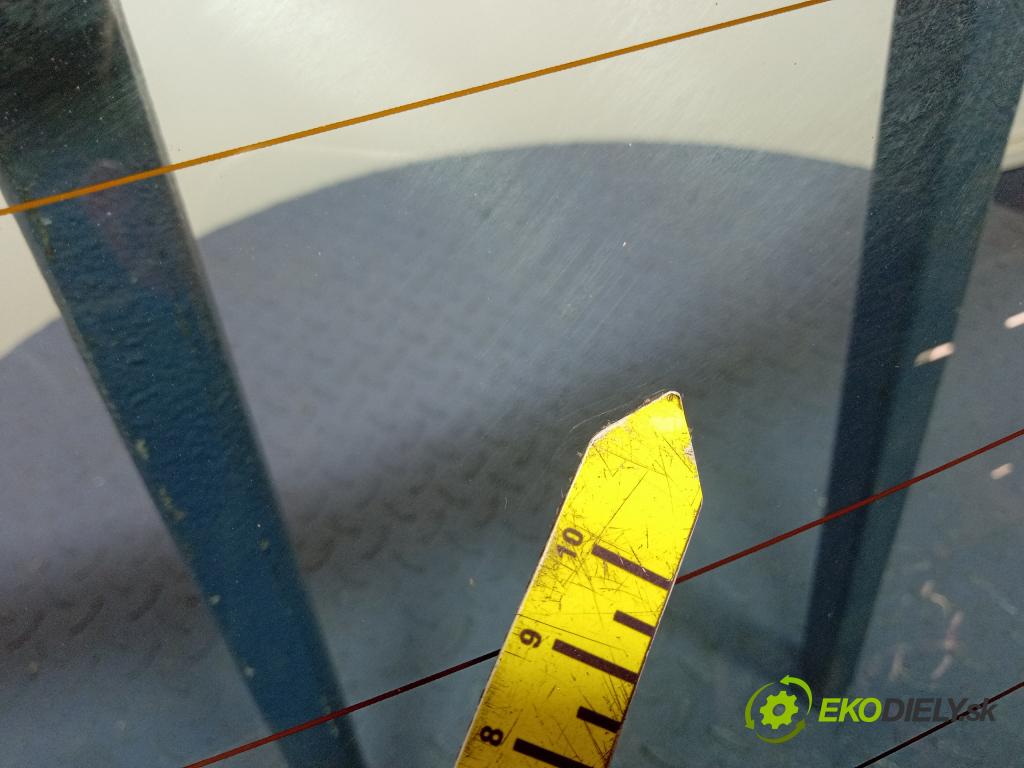 Jaguar Xf 2020 sklo zadna 01