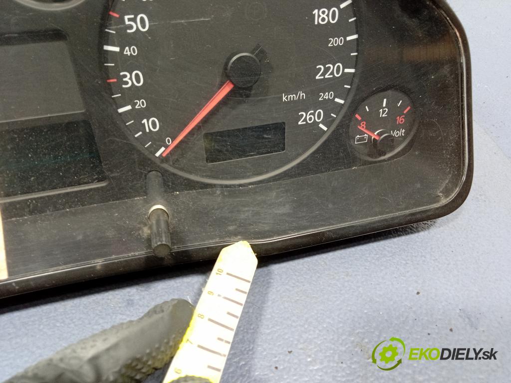Audi A6 2000 prístrojovka/ budíky 4B0920900C