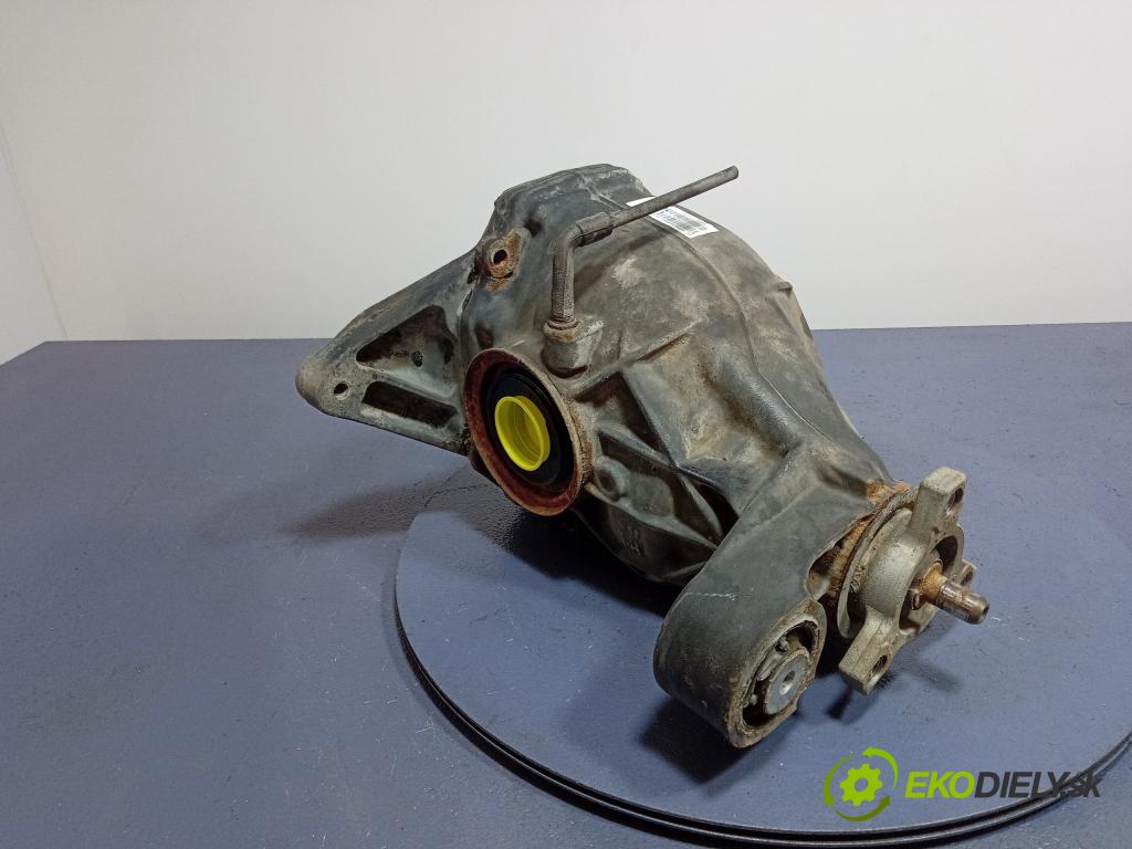 Mercedes GLS-Klasa 2017 Most: Zadný: A1663502714