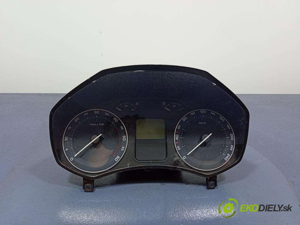 Skoda Octavia 2008 prístrojovka/ budíky 1Z0920812D