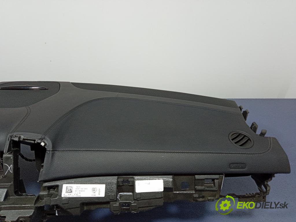 Mercedes GLS-Klasa 2017 kokpit,pristrojová doska A292680087