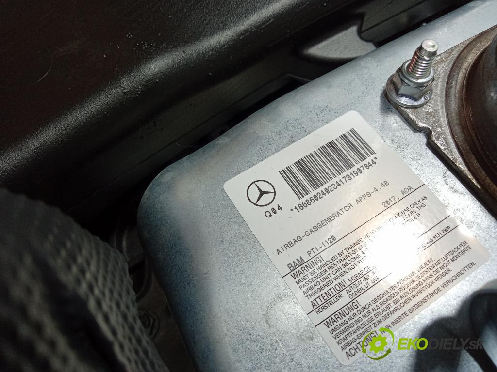Mercedes GLS-Klasa 2017 kokpit,pristrojová doska A292680087