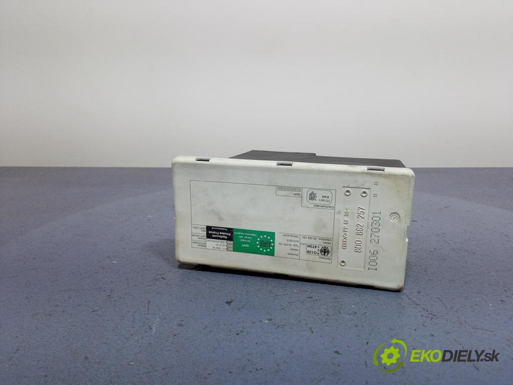 Audi A4 2001 čerpadlo Centrální Zámek 8D0862257