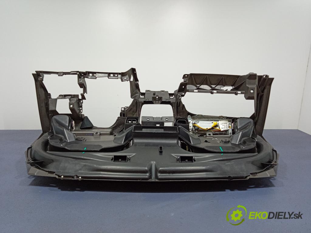 Fiat Idea 2004 kokpit,pristrojová doska 735361781