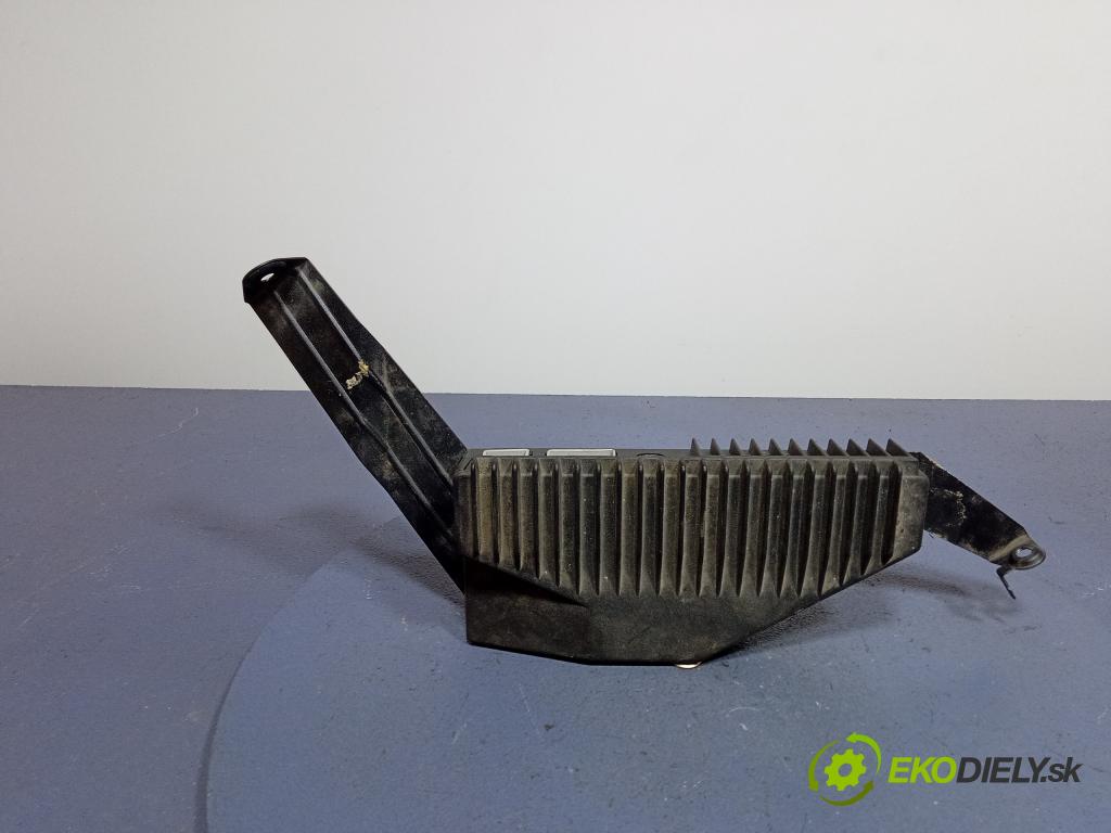 Volvo S80 2001 Zesilovač: Rádio: Navigacia: 8673135