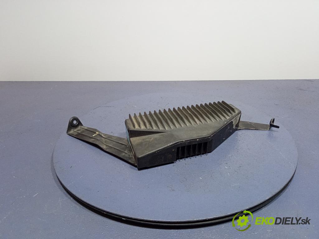 Volvo S80 2001 Zesilovač: Rádio: Navigacia: 8673135