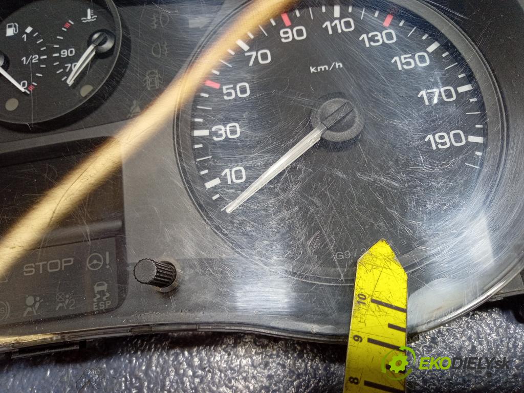 Citroen Berlingo 2010 prístrojovka/ budíky 5550013101