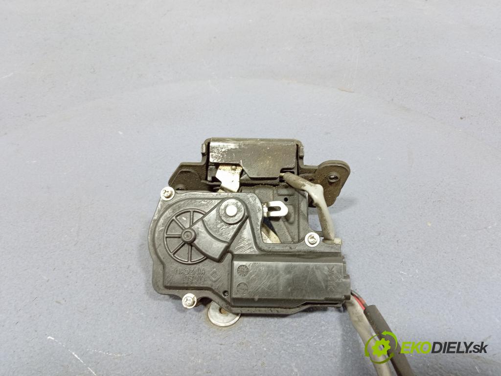 Toyota Avensis 2004 zámek Klapky: kufr 01