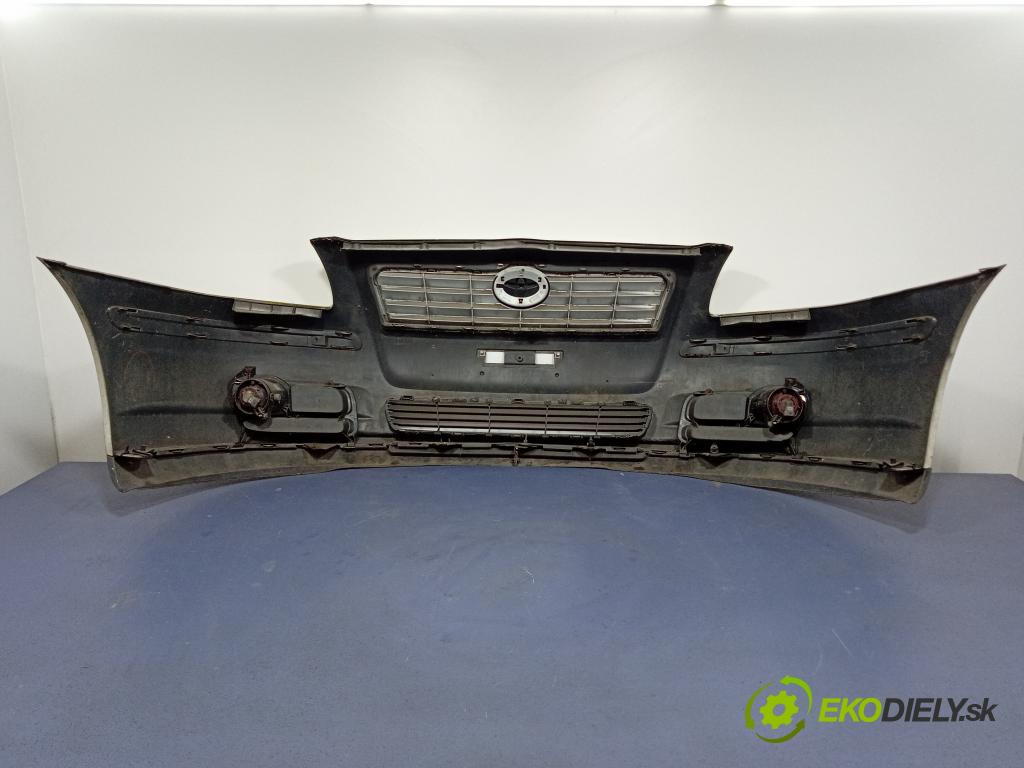 Toyota Avensis 2004 nárazník před 01