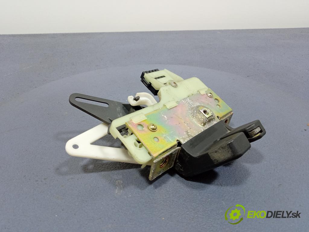 Volvo S70/V70 2002 zámek Klapky: kufr 01