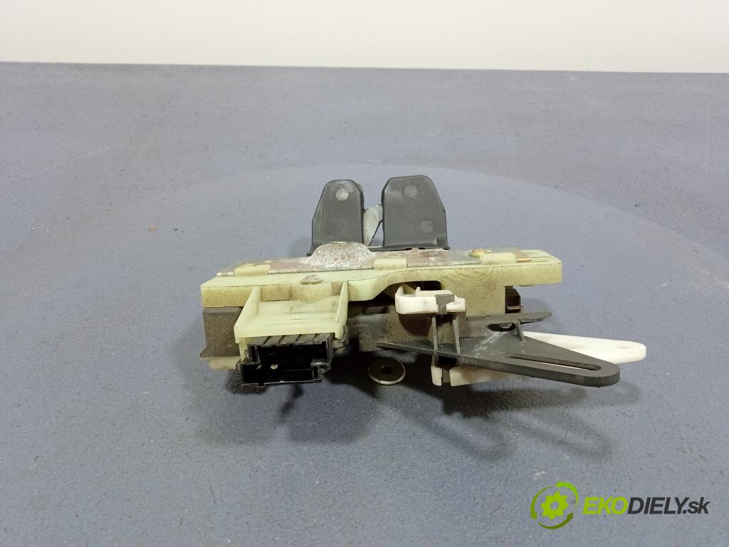 Volvo S70/V70 2002 zámek Klapky: kufr 01