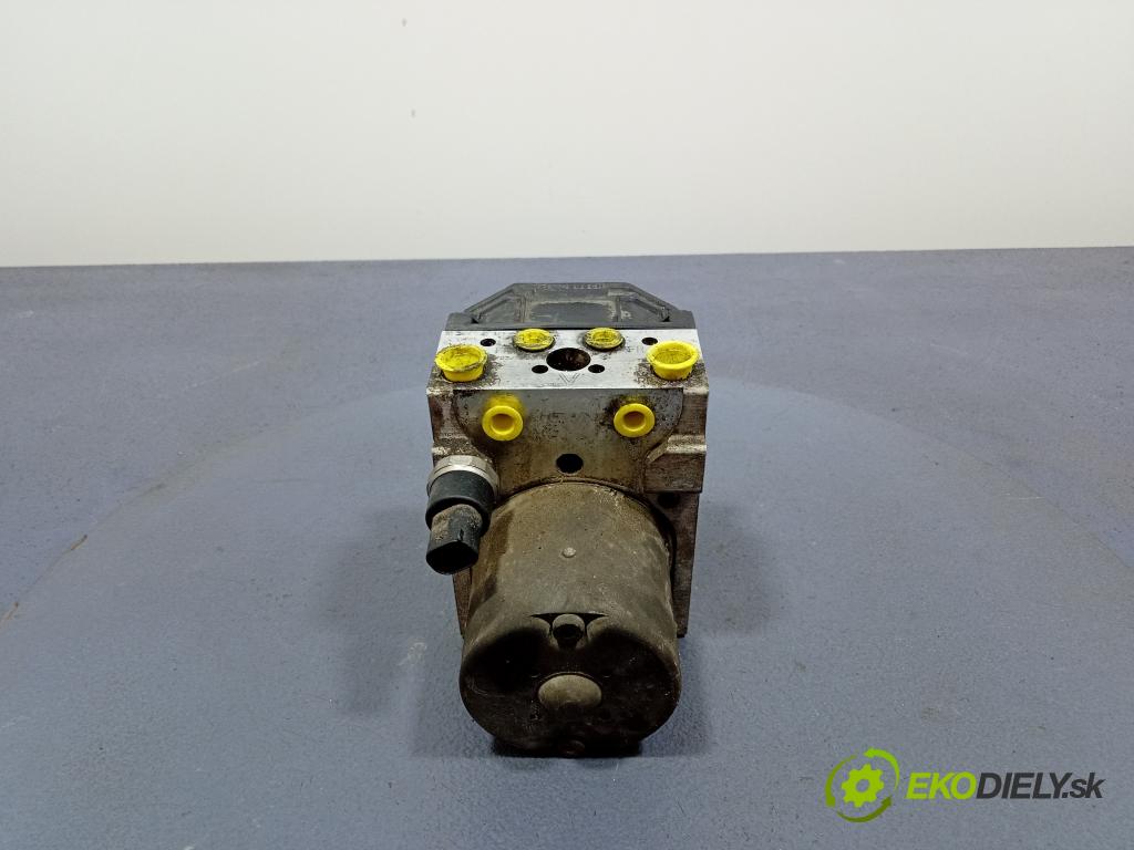 Toyota Avensis 2004 čerpadlo ABS x 44540-05033