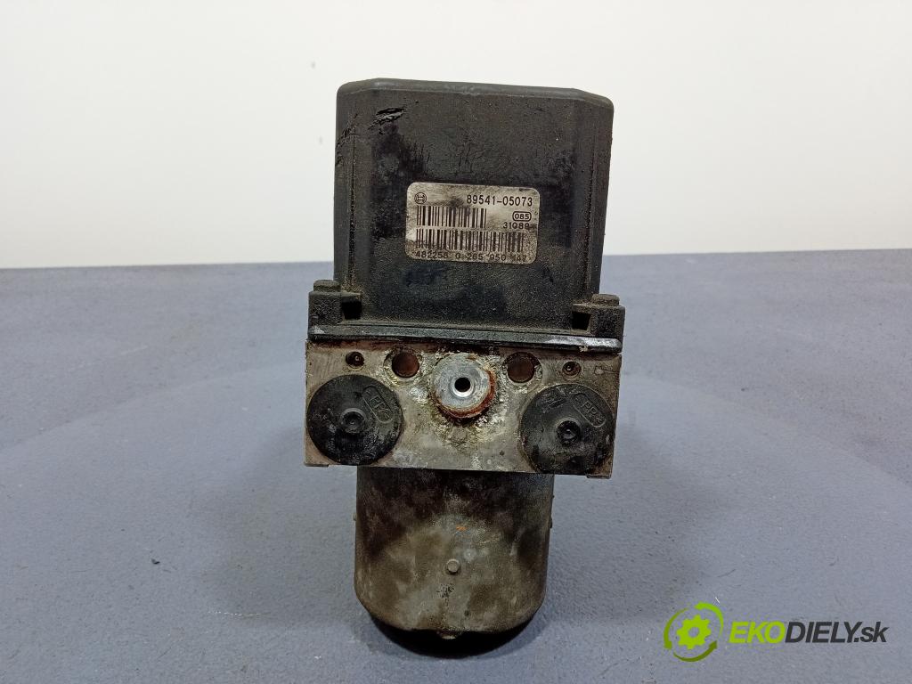 Toyota Avensis 2004 čerpadlo ABS x 44540-05033